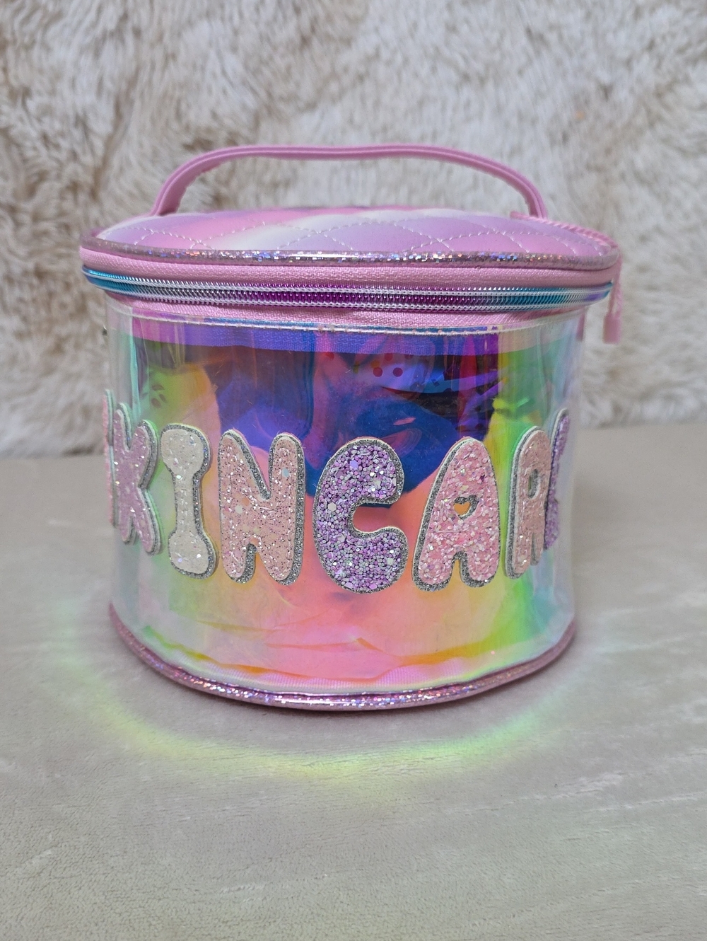 NWOT OMG Accessories Kids Skincare Iridescent Cosmetic Makeup Travel Case Pink